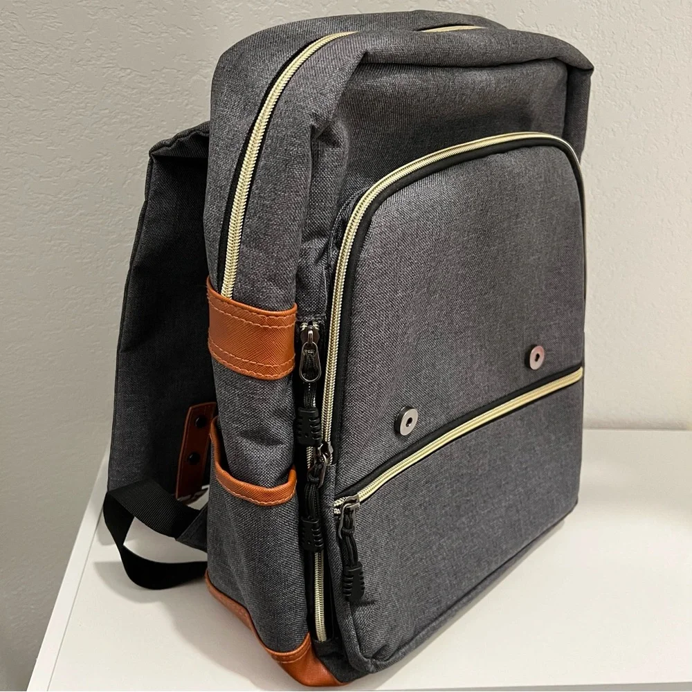 Like New Laptop Backpack with USB Charger and Charging Port